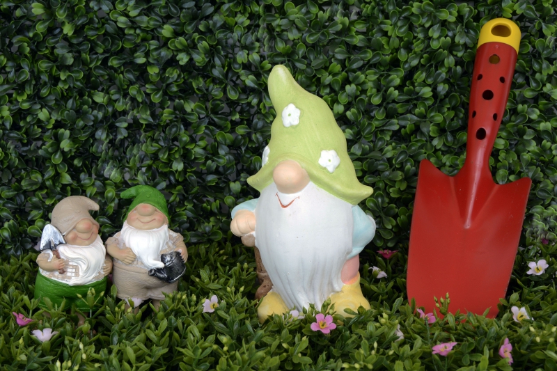 jardinerie-CANNES-min_garden-gnome-1404358